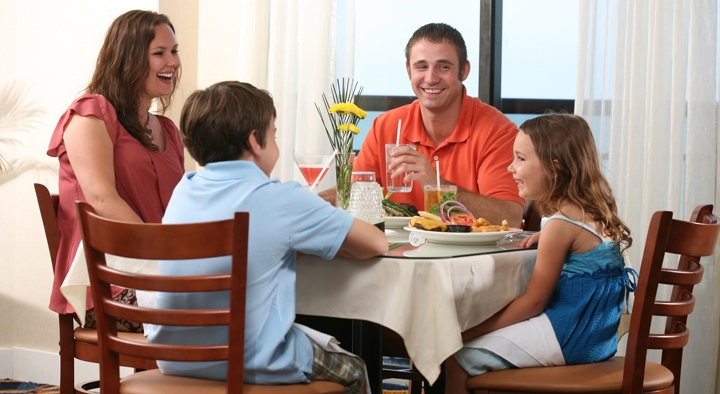 209_pg_family_dining_720x394