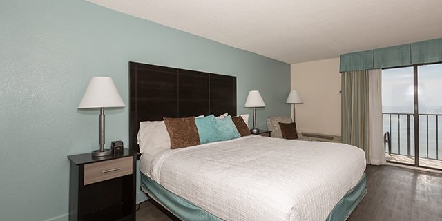 Oceanfront King Standard Room