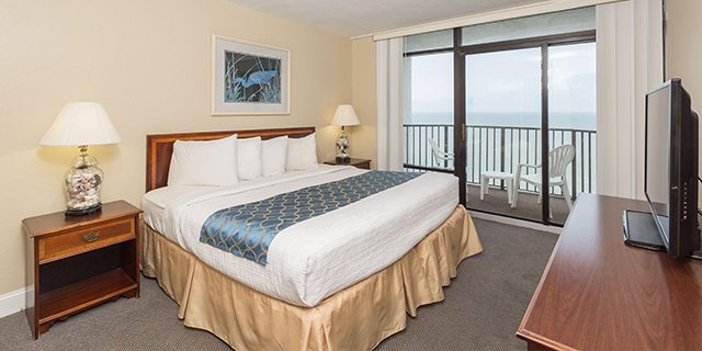 Oceanfront Four Bedroom Lockout Suite