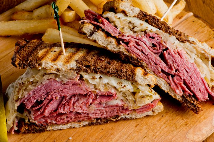 Reuben Sandwich Reuben Sandwich